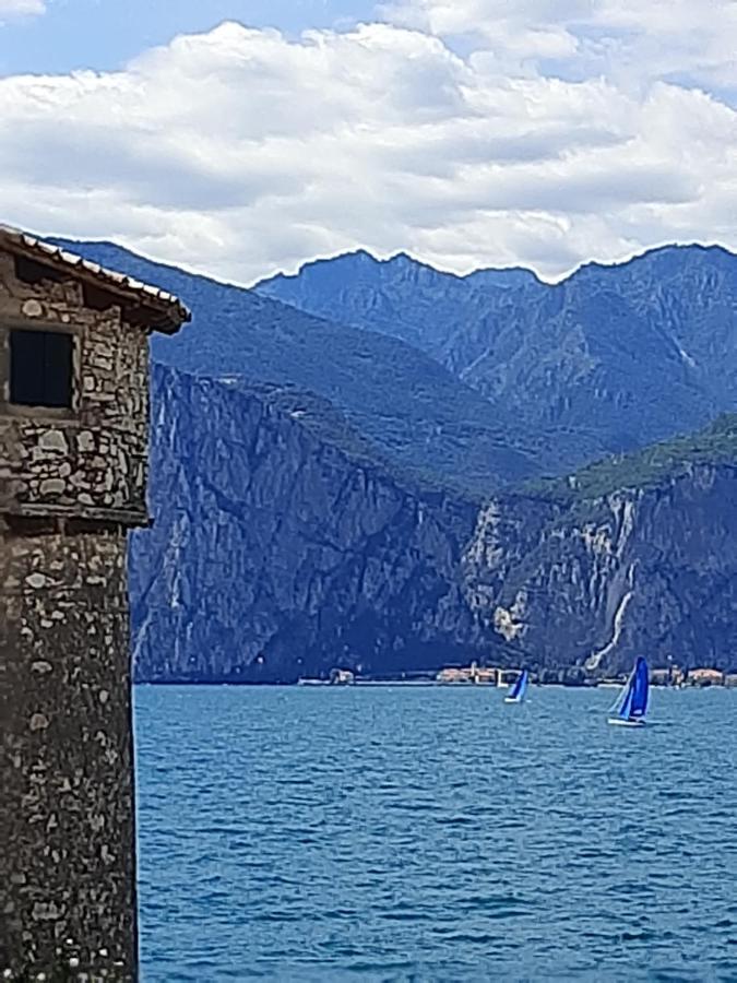 Klimt'S Mill Overlooking Port Malcesine Exterior foto